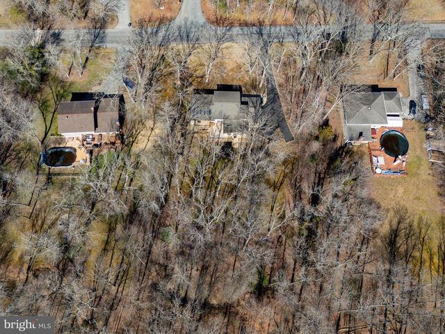 10 SCHOOLHOUSE LN, North East, MD 21901