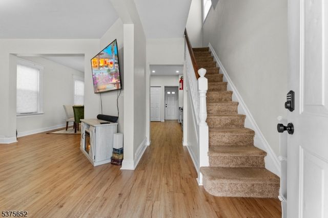 41 Coit St, Irvington Twp., NJ 07111
