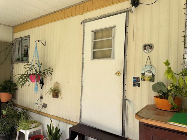 201 NW 136TH TERRACE, Ocala, FL 34482