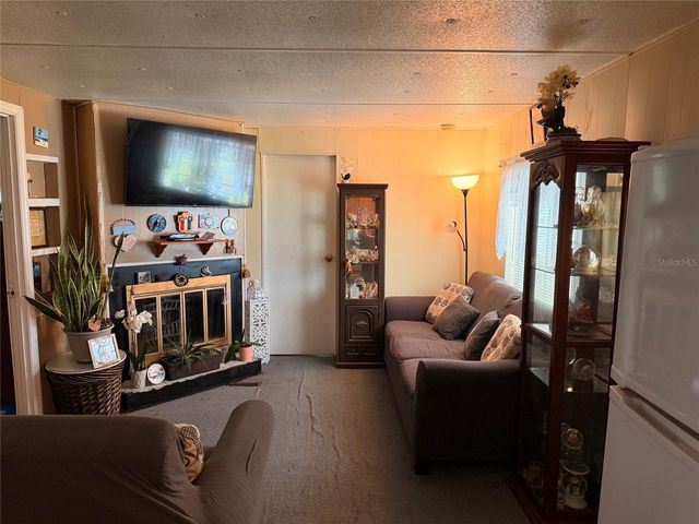 201 NW 136TH TERRACE, Ocala, FL 34482