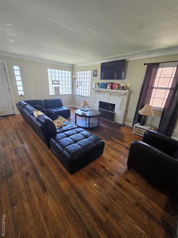 10342 Roxbury Street, Detroit, MI 48224
