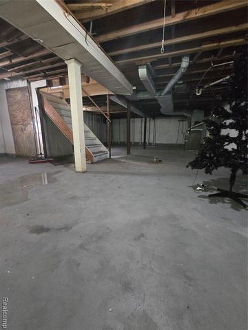 10342 Roxbury Street, Detroit, MI 48224