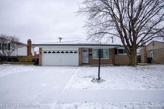 36870 Lodge Drive, Sterling Heights, MI 48312