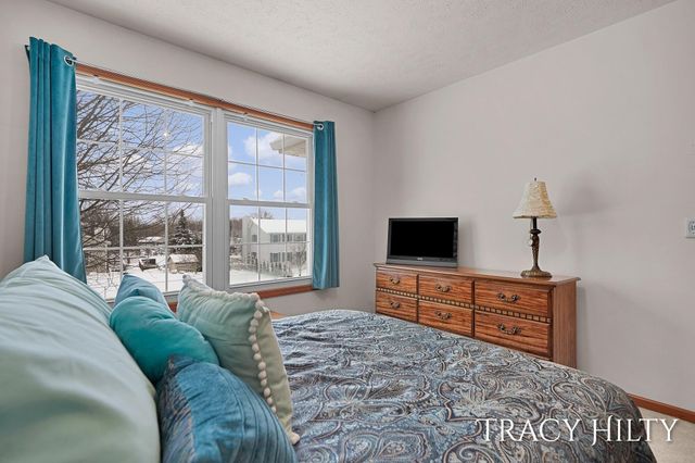 6715 Crystal Downes Court Se, Gaines Twp, MI 49316