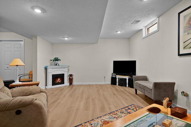 6715 Crystal Downes Court Se, Gaines Twp, MI 49316