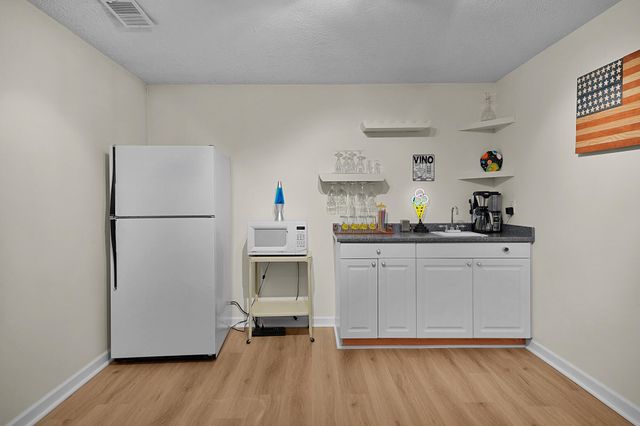 6715 Crystal Downes Court Se, Gaines Twp, MI 49316