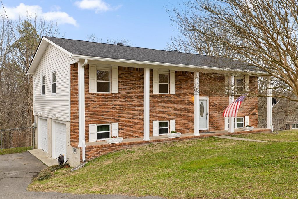 301 Pine Street, Ringgold, GA 30736