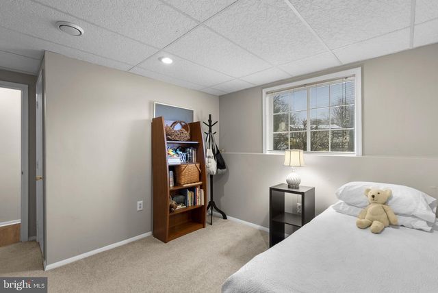 24200 NEWBURY RD, Gaithersburg, MD 20882