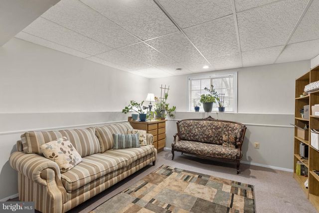 24200 NEWBURY RD, Gaithersburg, MD 20882