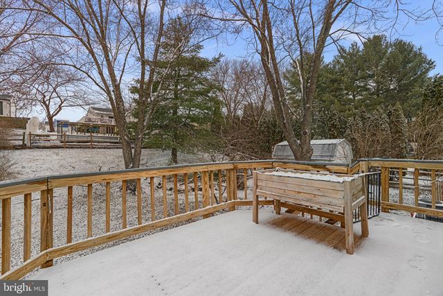 24200 NEWBURY RD, Gaithersburg, MD 20882