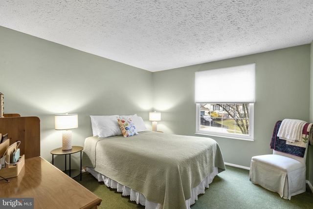 24200 NEWBURY RD, Gaithersburg, MD 20882