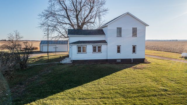 17394 1600 North Avenue, Princeton, IL 61356