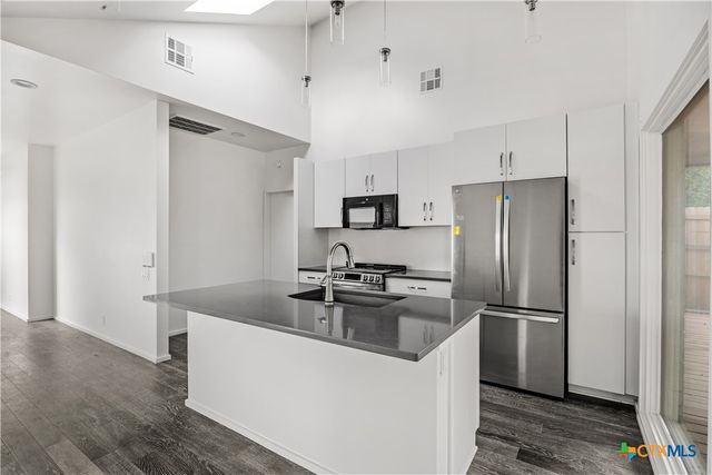 2826 Lone Oak Drive, Belton, TX 76513