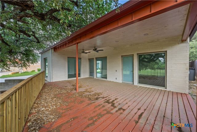 2826 Lone Oak Drive, Belton, TX 76513