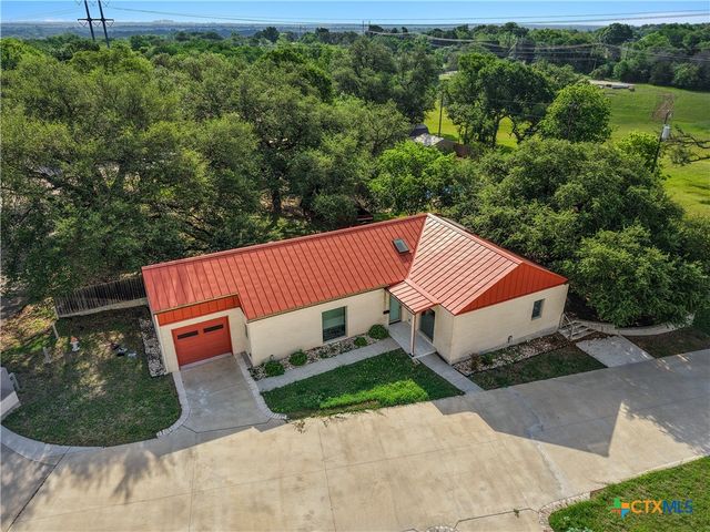 2826 Lone Oak Drive, Belton, TX 76513