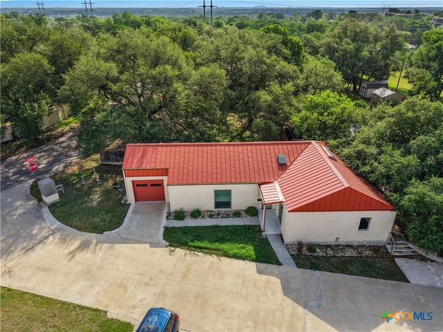 2826 Lone Oak Drive, Belton, TX 76513