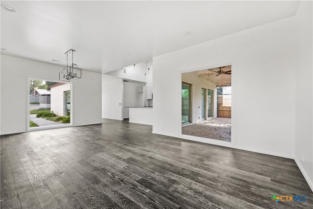 2826 Lone Oak Drive, Belton, TX 76513