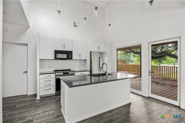 2826 Lone Oak Drive, Belton, TX 76513