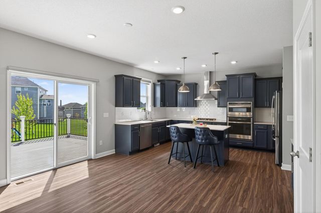 1559 Edgebrook Lane, Carver, MN 55315