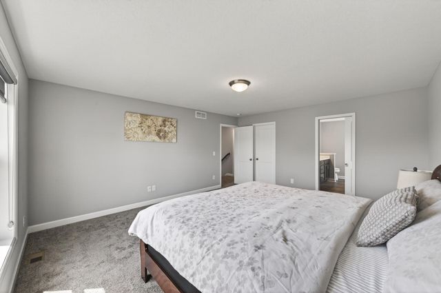 1559 Edgebrook Lane, Carver, MN 55315