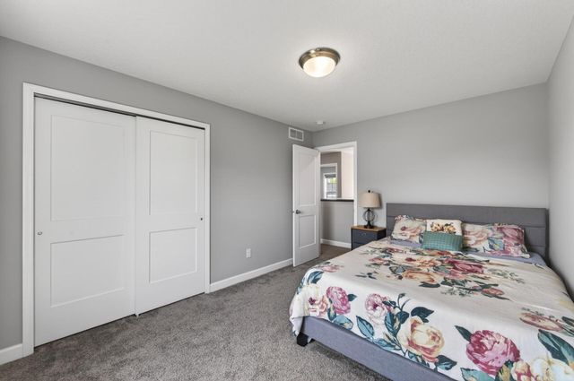 1559 Edgebrook Lane, Carver, MN 55315