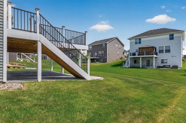 1559 Edgebrook Lane, Carver, MN 55315
