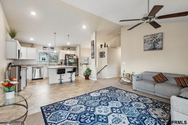 7333 N 166 Street, Bennington, NE 68007