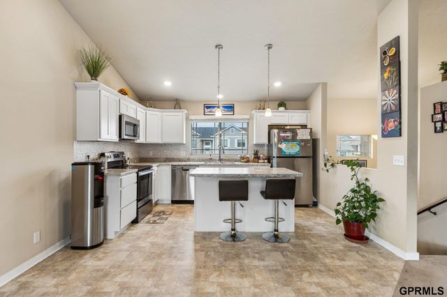 7333 N 166 Street, Bennington, NE 68007