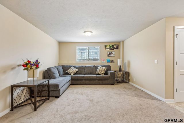 7333 N 166 Street, Bennington, NE 68007