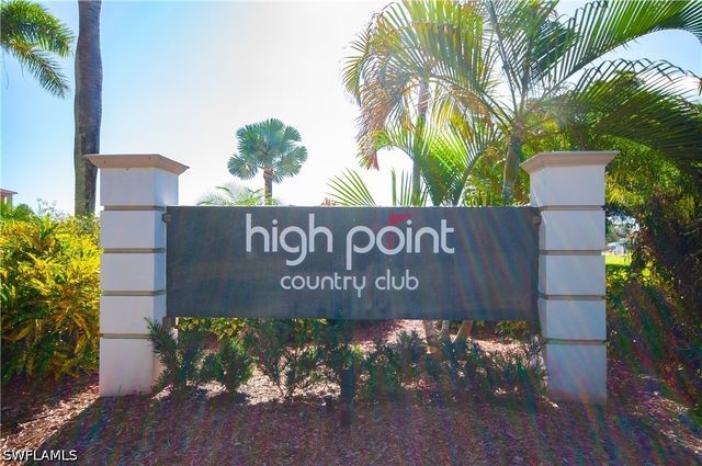 49 High Point CIR S 102, Naples, FL 34103