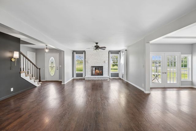 104 Juniper Dr, Murfreesboro, TN 37129