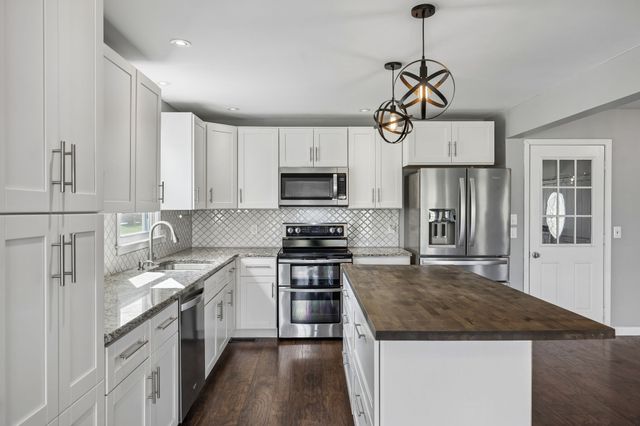 104 Juniper Dr, Murfreesboro, TN 37129