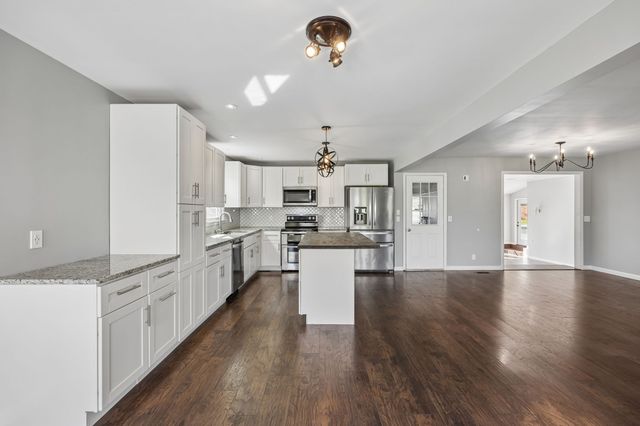 104 Juniper Dr, Murfreesboro, TN 37129