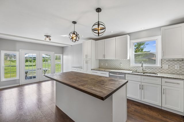 104 Juniper Dr, Murfreesboro, TN 37129