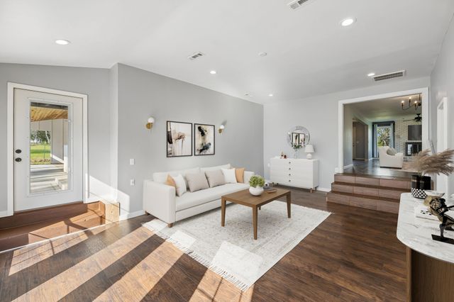 104 Juniper Dr, Murfreesboro, TN 37129