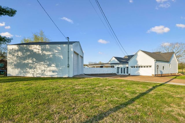 104 Juniper Dr, Murfreesboro, TN 37129