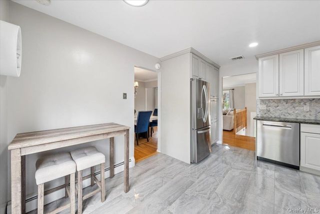 2 Carrigan Avenue, White Plains, NY 10605