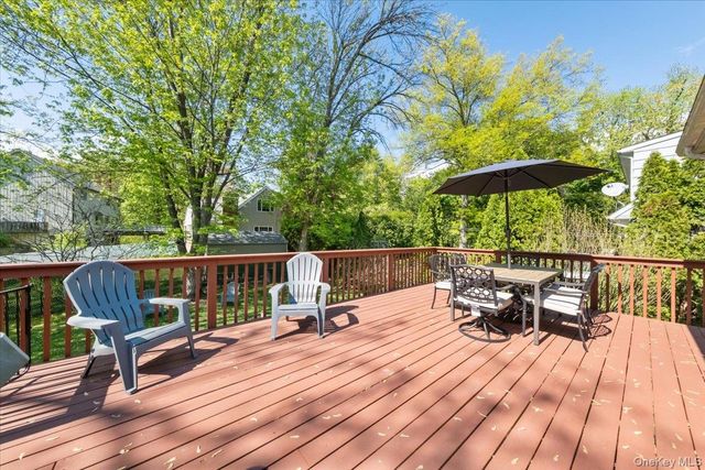 2 Carrigan Avenue, White Plains, NY 10605