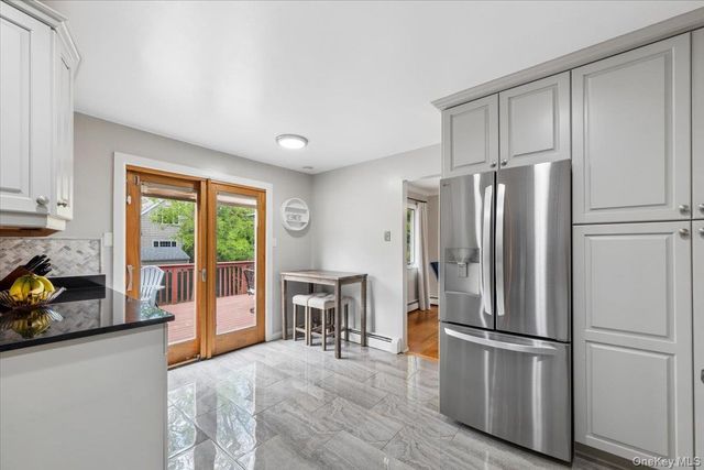 2 Carrigan Avenue, White Plains, NY 10605