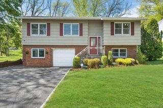 2 Carrigan Avenue, White Plains, NY 10605