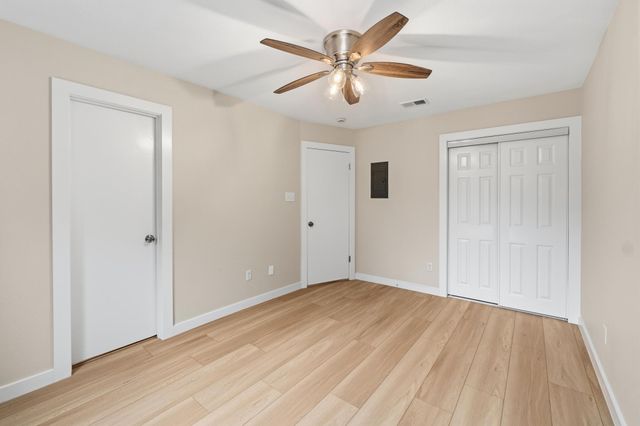 1015 E Yager LN 187, Austin, TX 78753