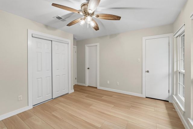 1015 E Yager LN 187, Austin, TX 78753