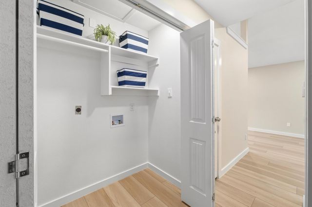 1015 E Yager LN 187, Austin, TX 78753