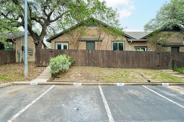 1015 E Yager LN 187, Austin, TX 78753