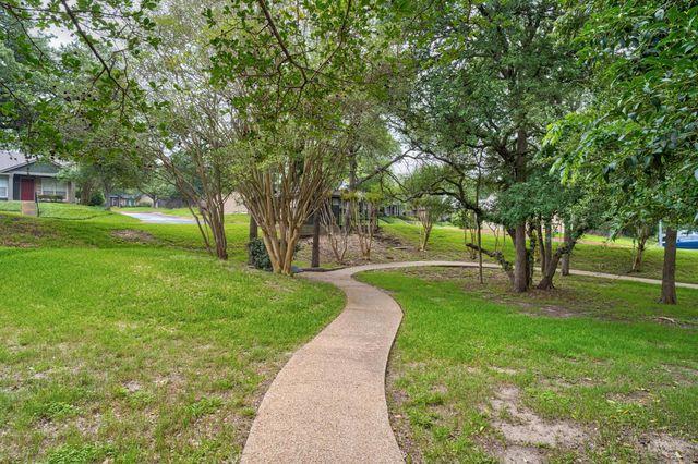 1015 E Yager LN 187, Austin, TX 78753