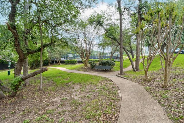 1015 E Yager LN 187, Austin, TX 78753