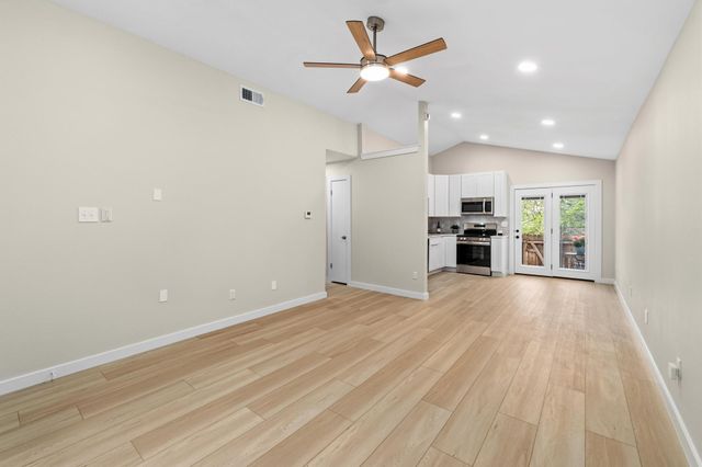 1015 E Yager LN 187, Austin, TX 78753