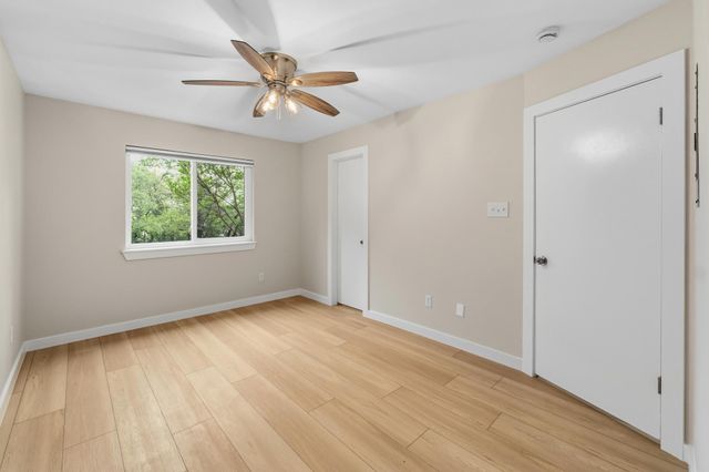 1015 E Yager LN 187, Austin, TX 78753