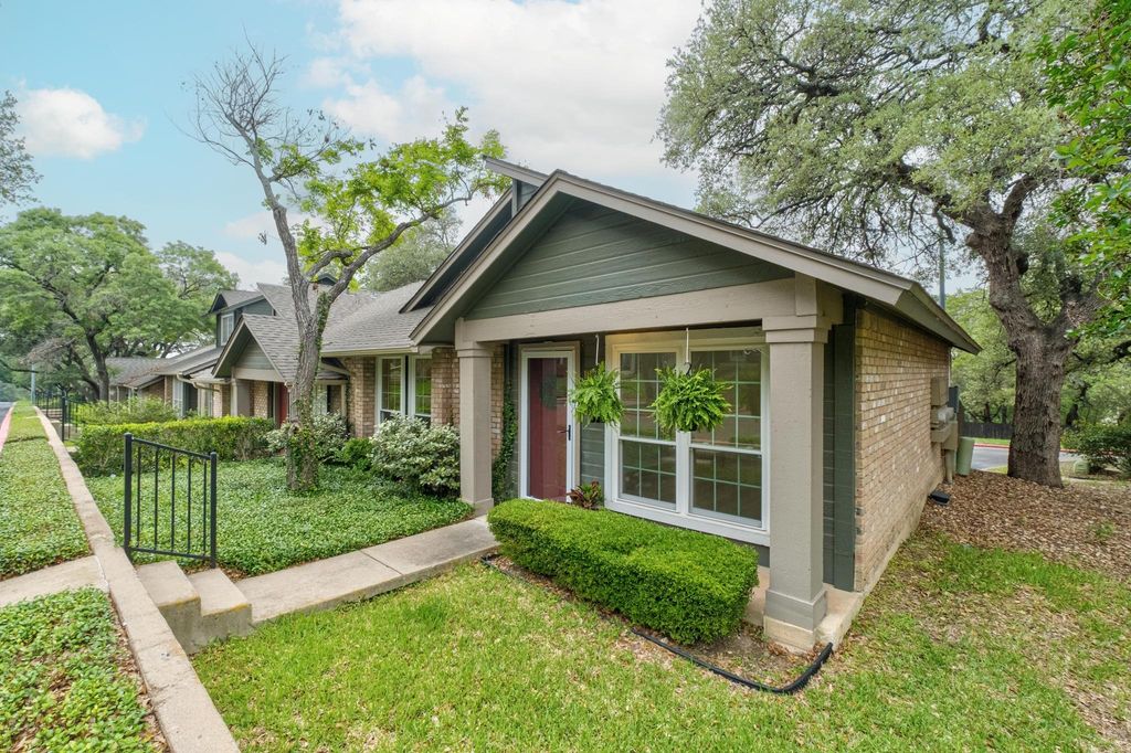 1015 E Yager LN 187, Austin, TX 78753