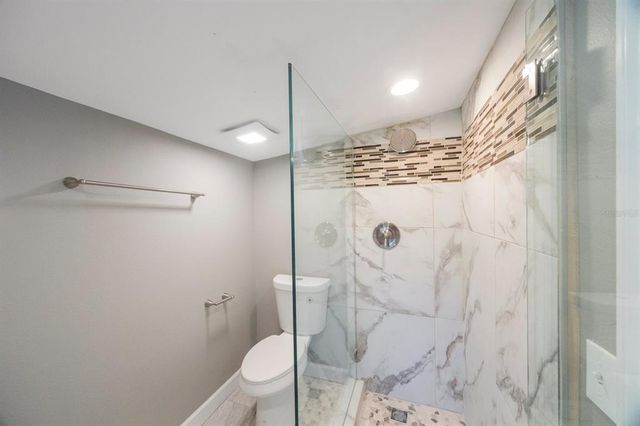 6318 S RENELLIE COURT, Tampa, FL 33616
